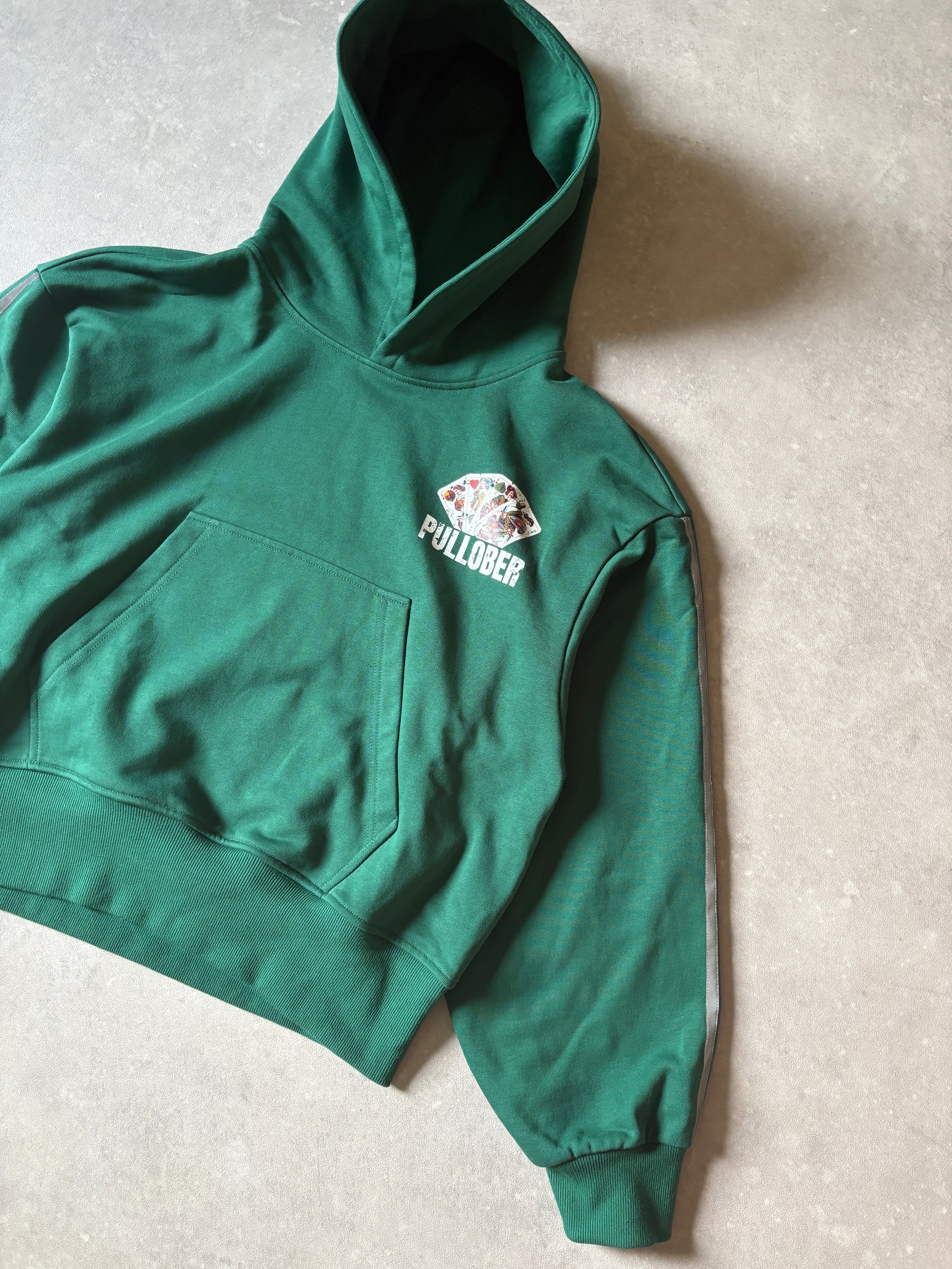 The Classic V2 PullOber (Green)