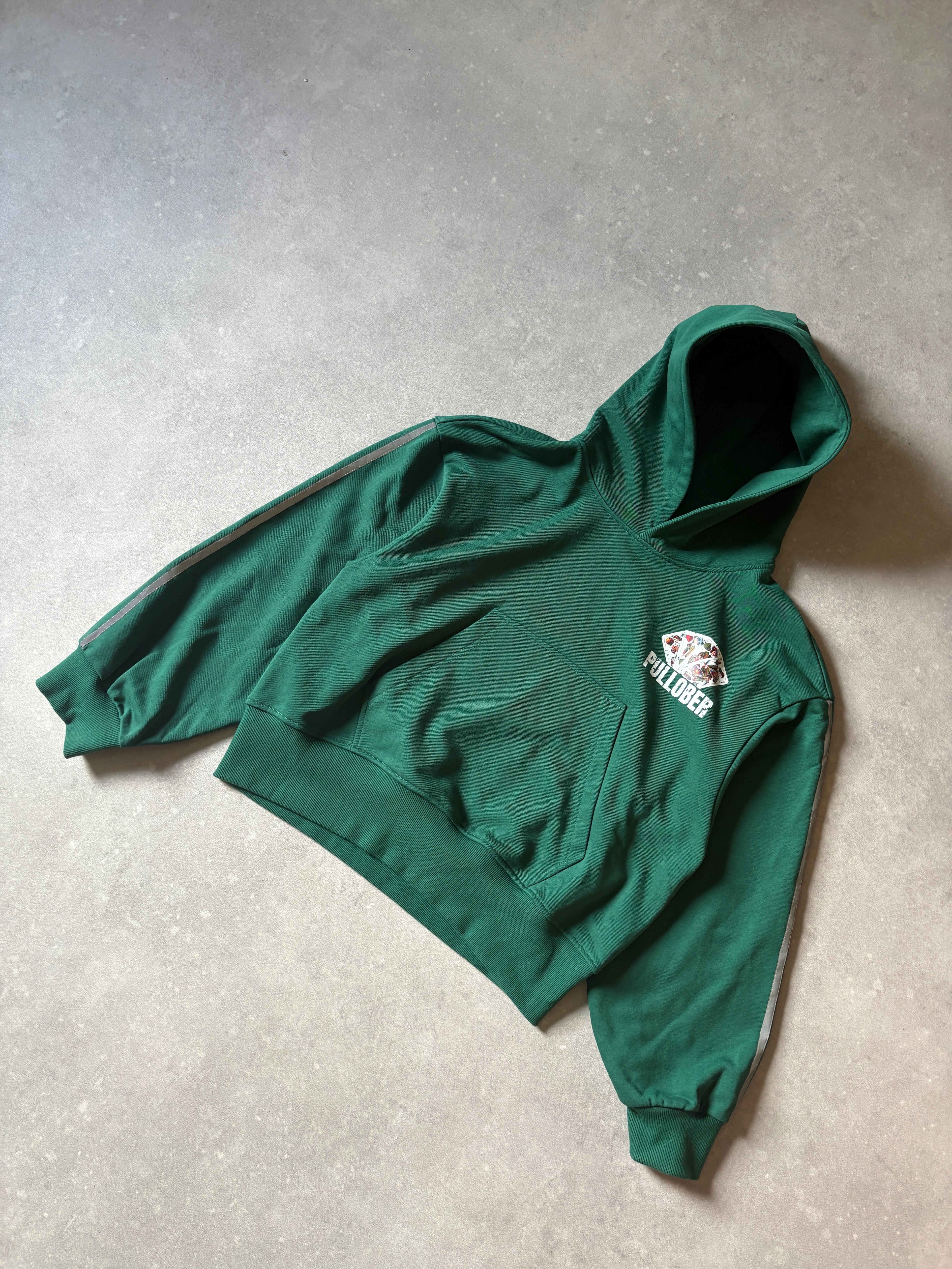 The Classic V2 PullOber (Green)