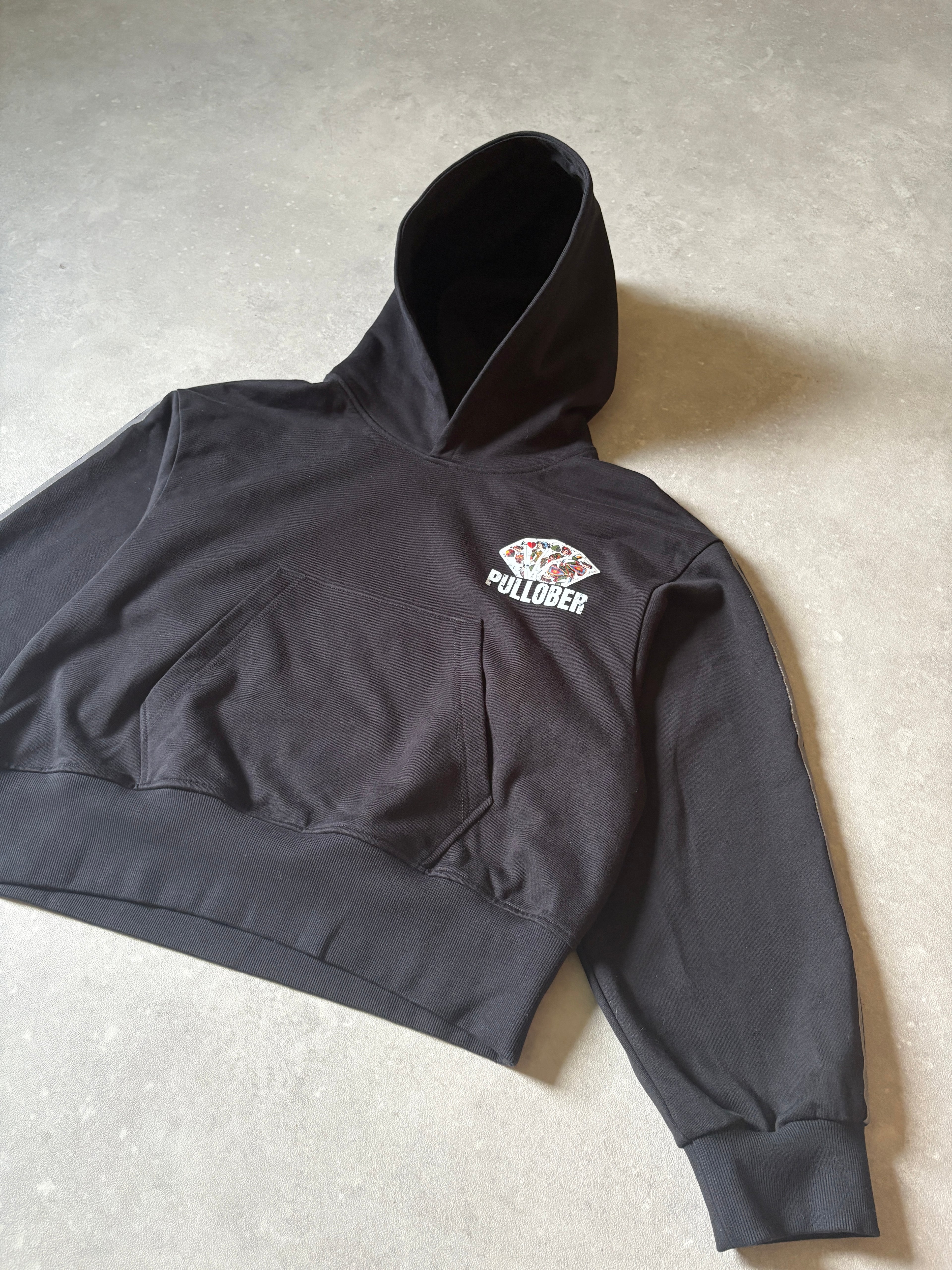 The Classic V2 PullOber (Black)