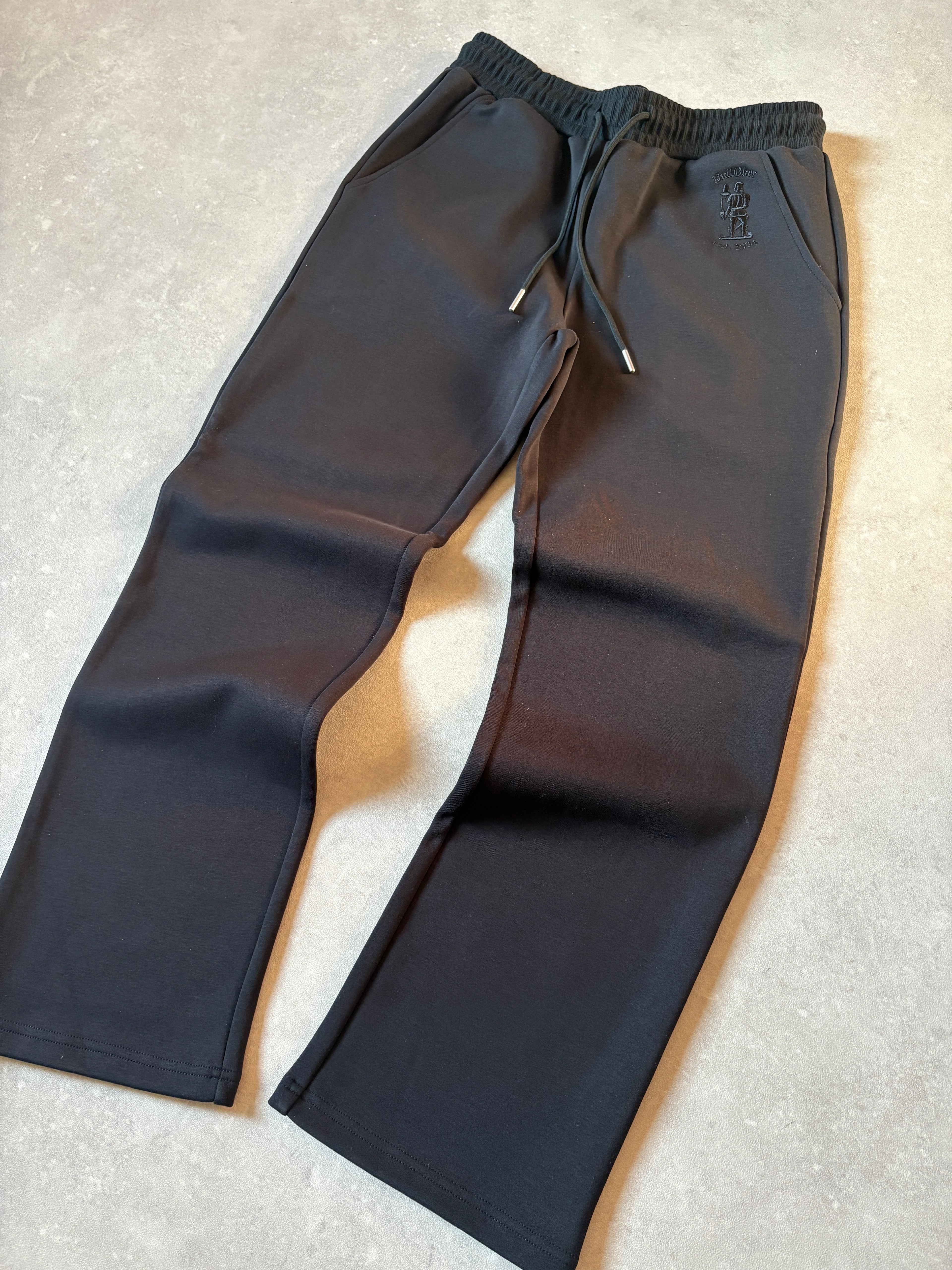 Trackpants (Black)