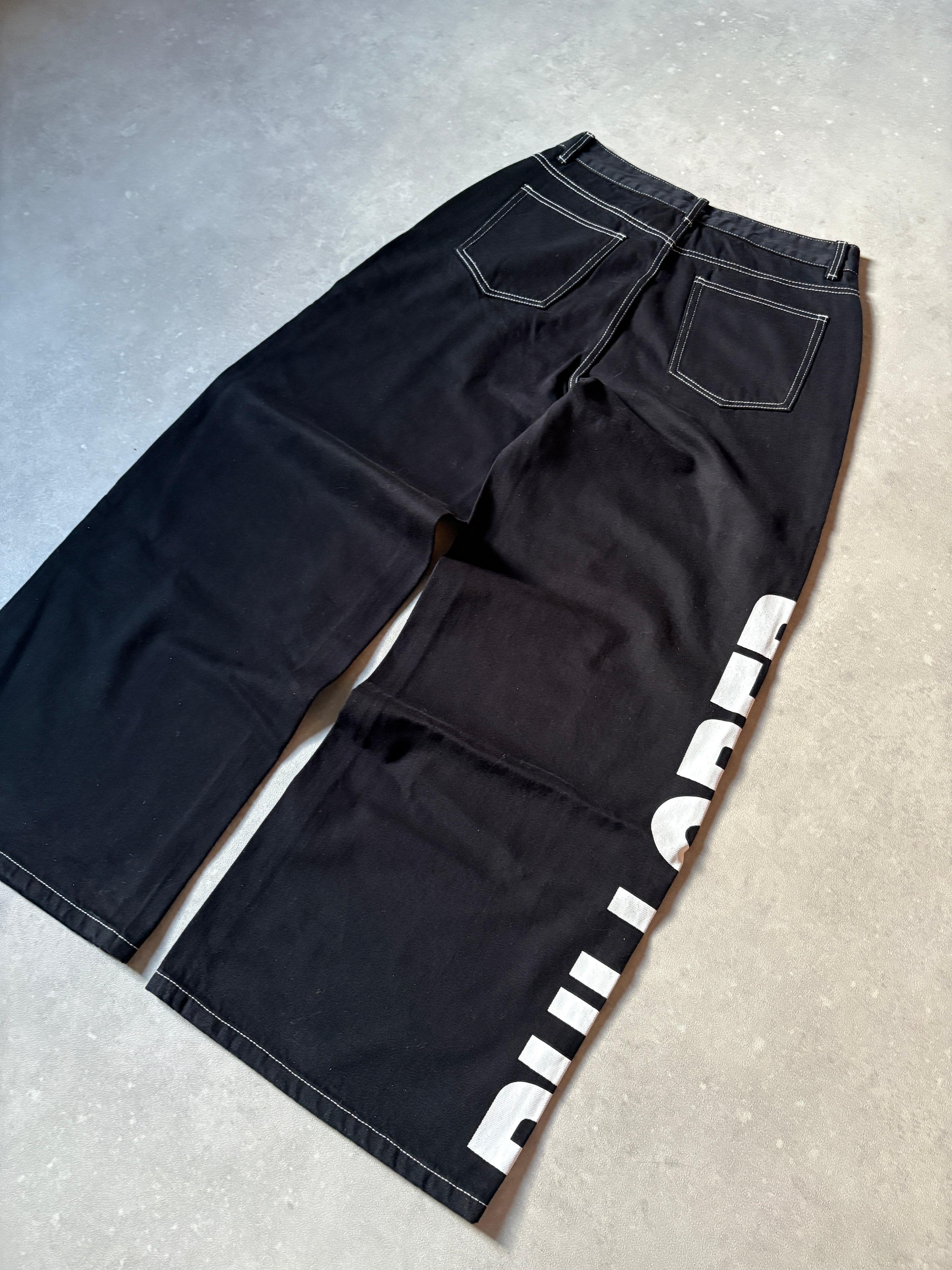 The PullOber Black Denim