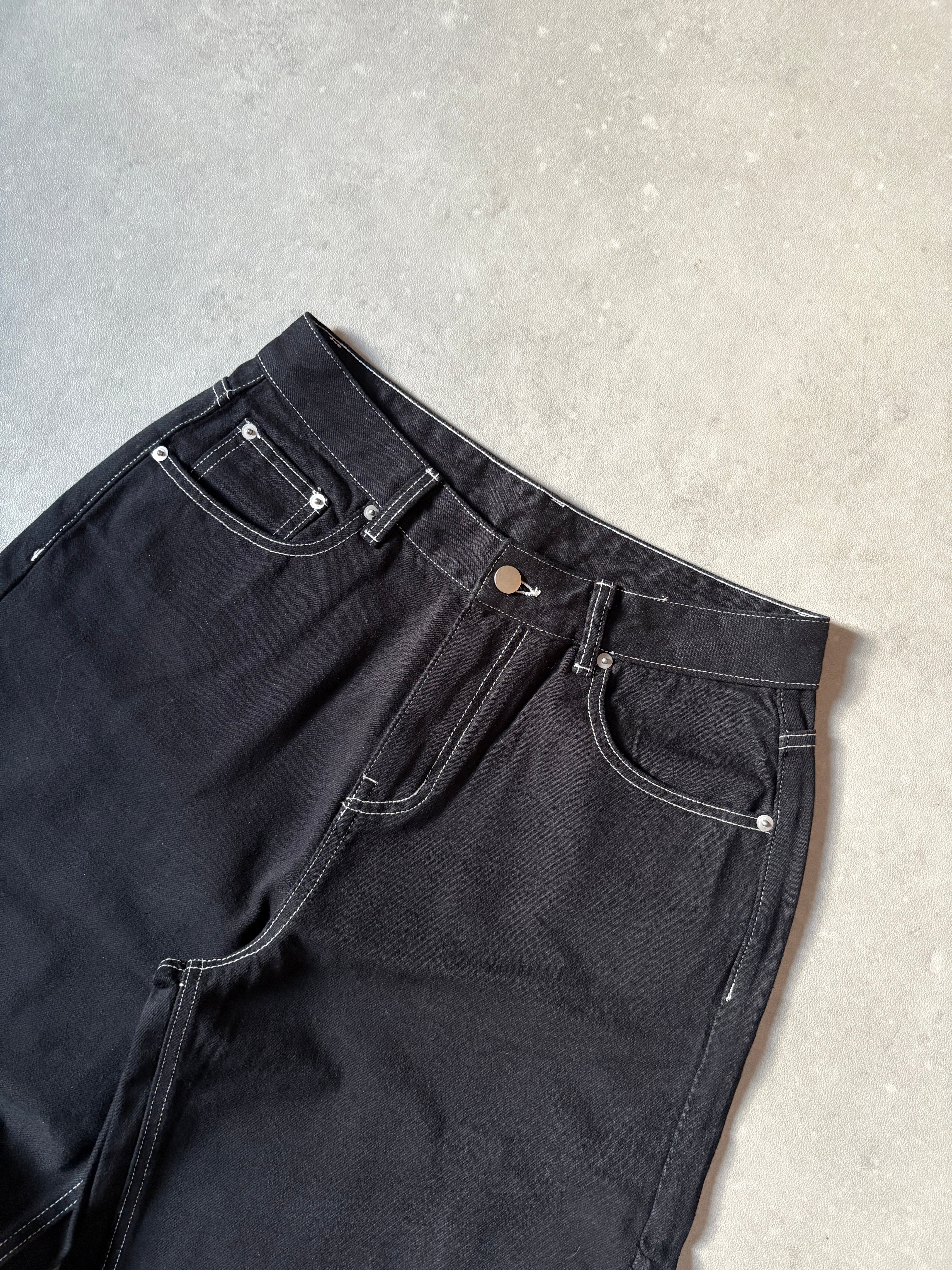 The PullOber Black Denim